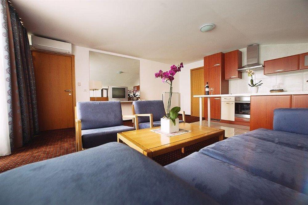Apartments Vila Barka Portorož Eksteriør billede